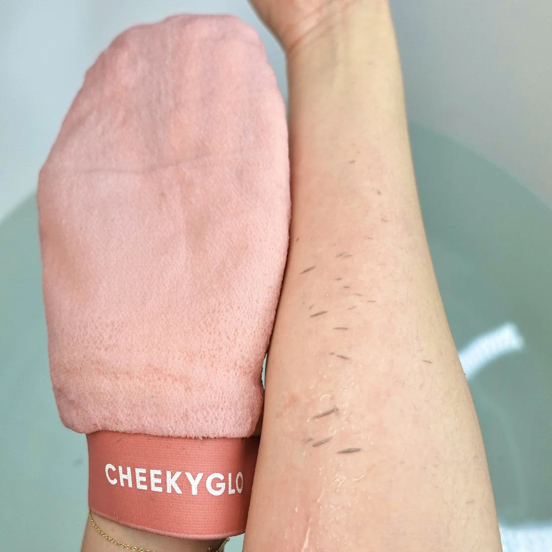 Exfoliating Gloves Dead Skin Remover - Chic Flicks Store